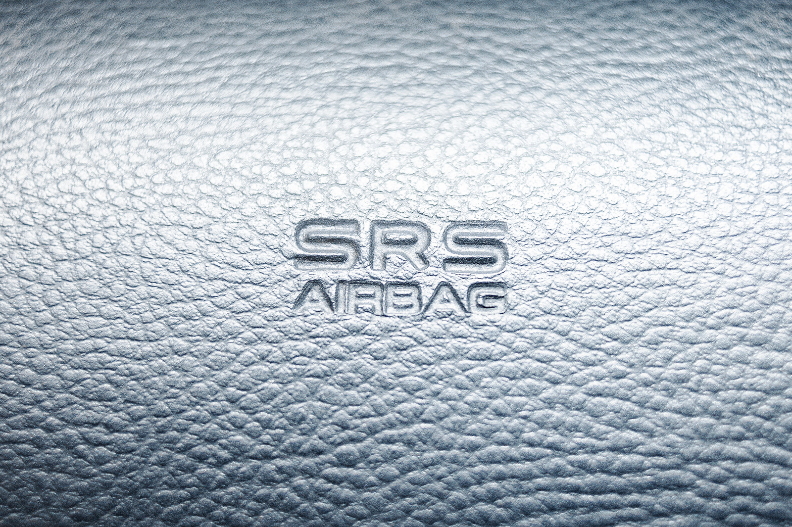 Штамп SRS Airbag на восстановленной инструментальной панели